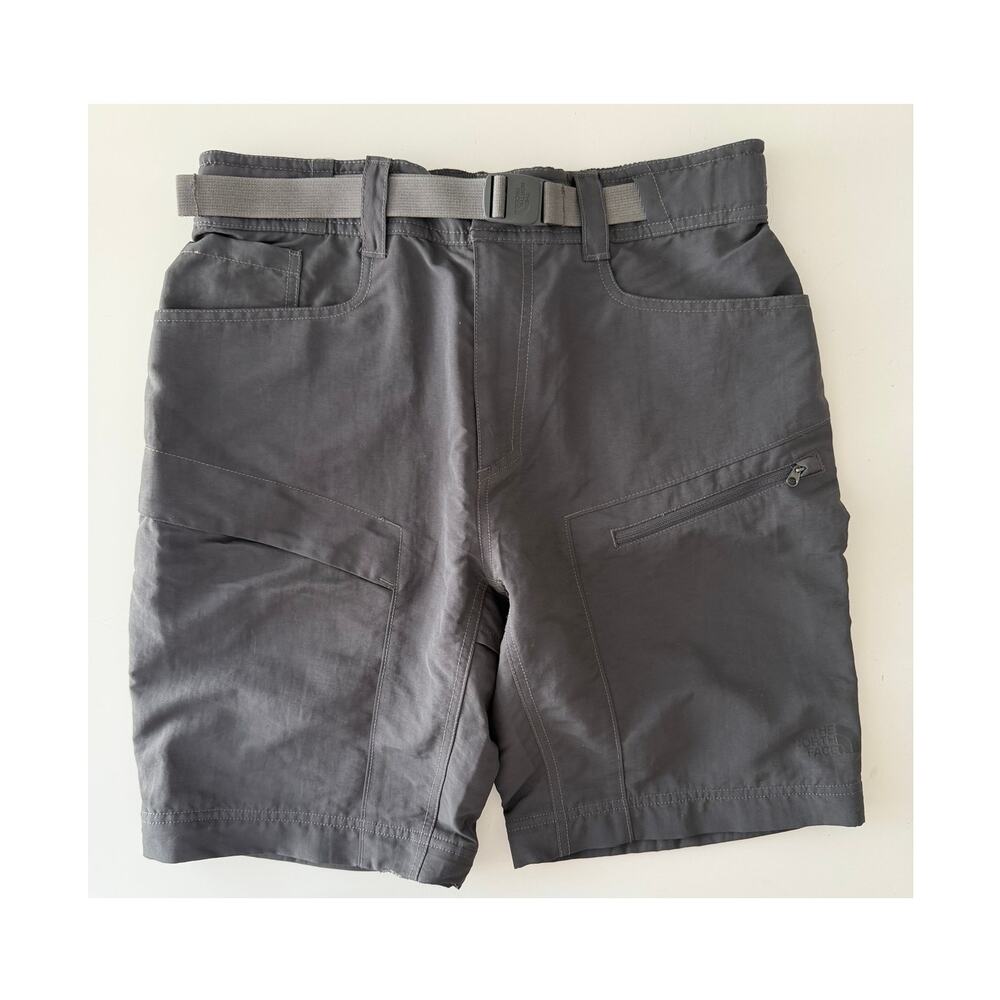 The North Face Gray Cargo Hiking Outdoors Belted Shorts Men's Small NWOT